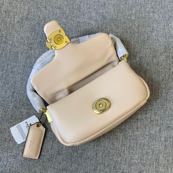 COACH Pillow Tabby 26 Leather crossbody bag - Picture 2 of 5